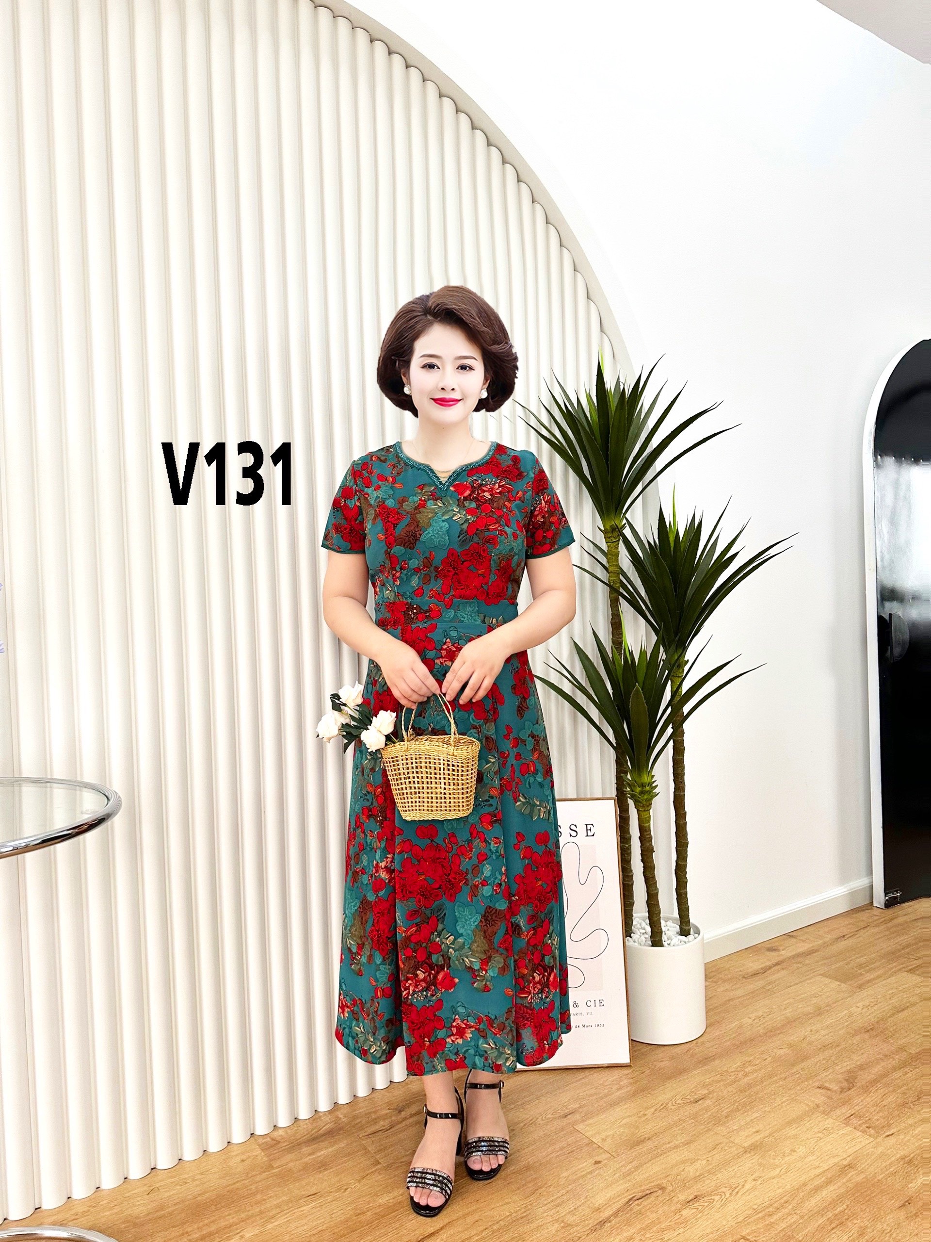 Váy đầm maxi tuổi trung niên cao cấp , chất liệu lụa mịn mềm mát