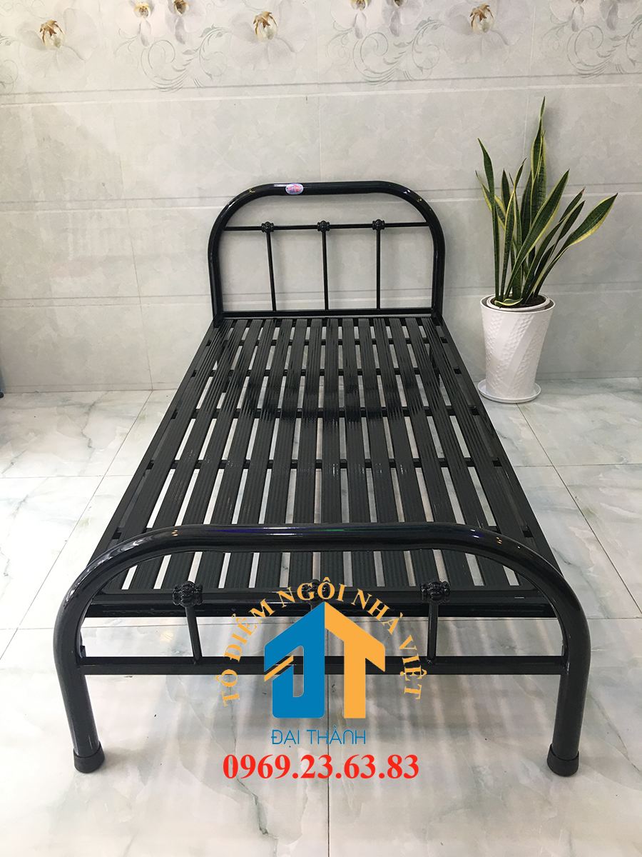 Giường sắt mỹ nghệ 1m4x2m Đại Thành 01