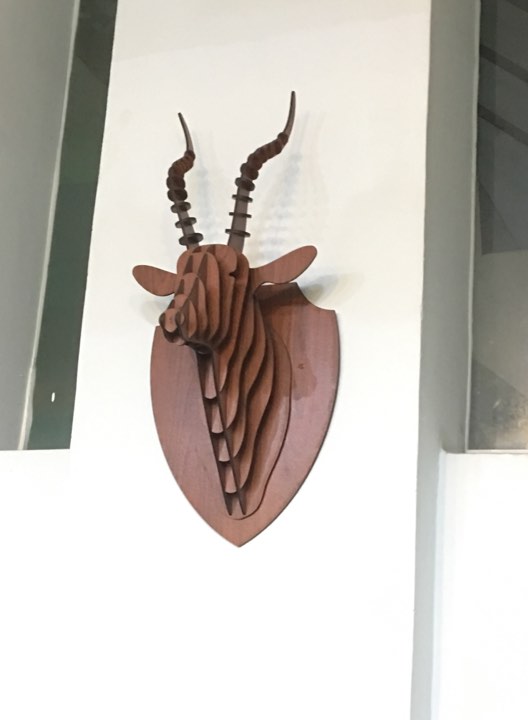Đầu Thú Treo Tường Hình LInh Dương Trang Trí