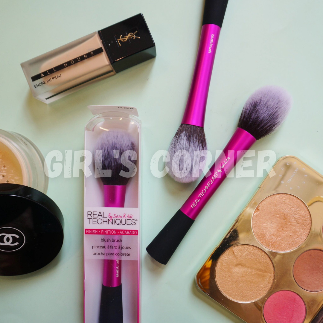 Cọ má hồng Real Techniques ( Brush Blush)