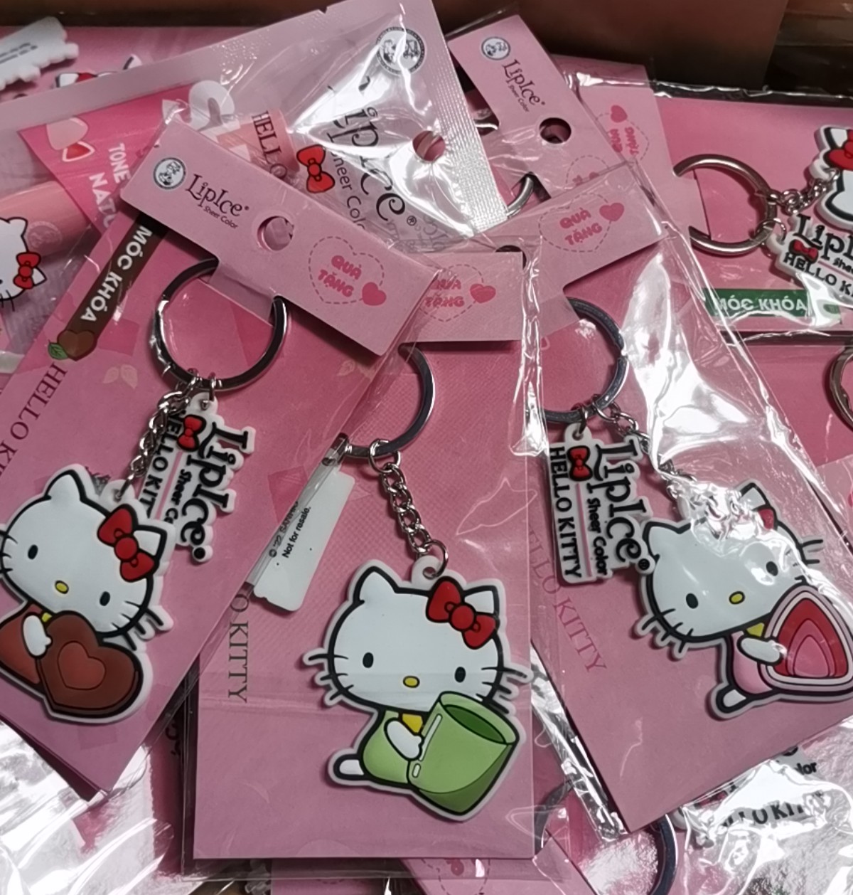Móc khóa dễ thương Hello Kitty - Hãng Lipice và Refre