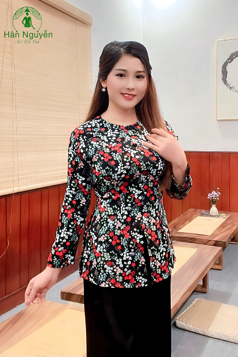 B.A79 - Bộ Bà Ba Lụa in Hoa Thanh Liễu Nút Bọc Dây Kéo