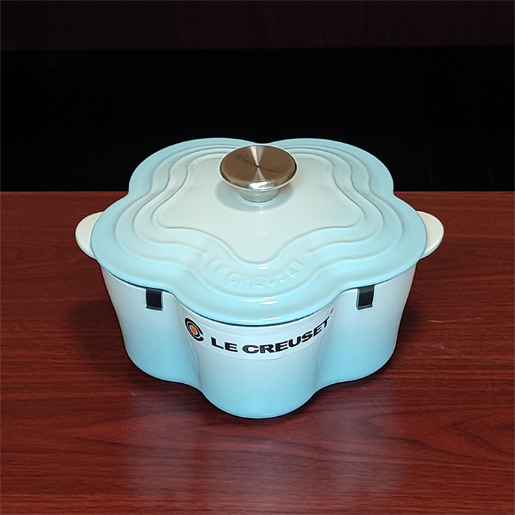 Nồi Le Creuset Hình Hoa 20cm