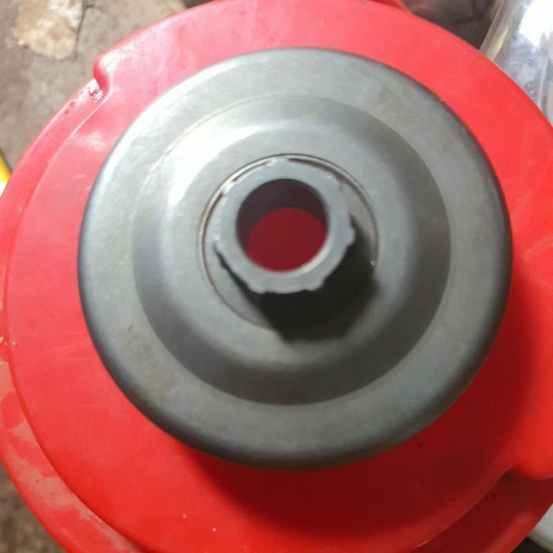 Chén côn đồng tiền máy cưa xích stihl 024 026