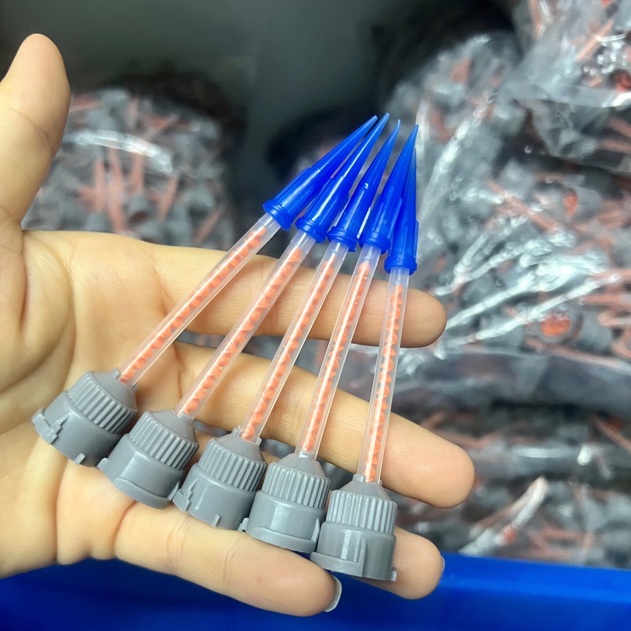 Đầu trộn keo 2 thành phần (giá bán 1 cái)