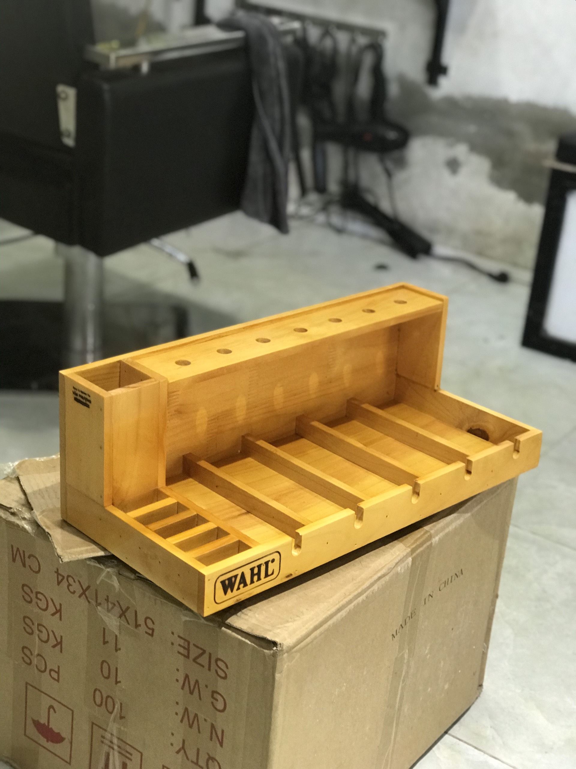 khay gỗ đựng tông đơ