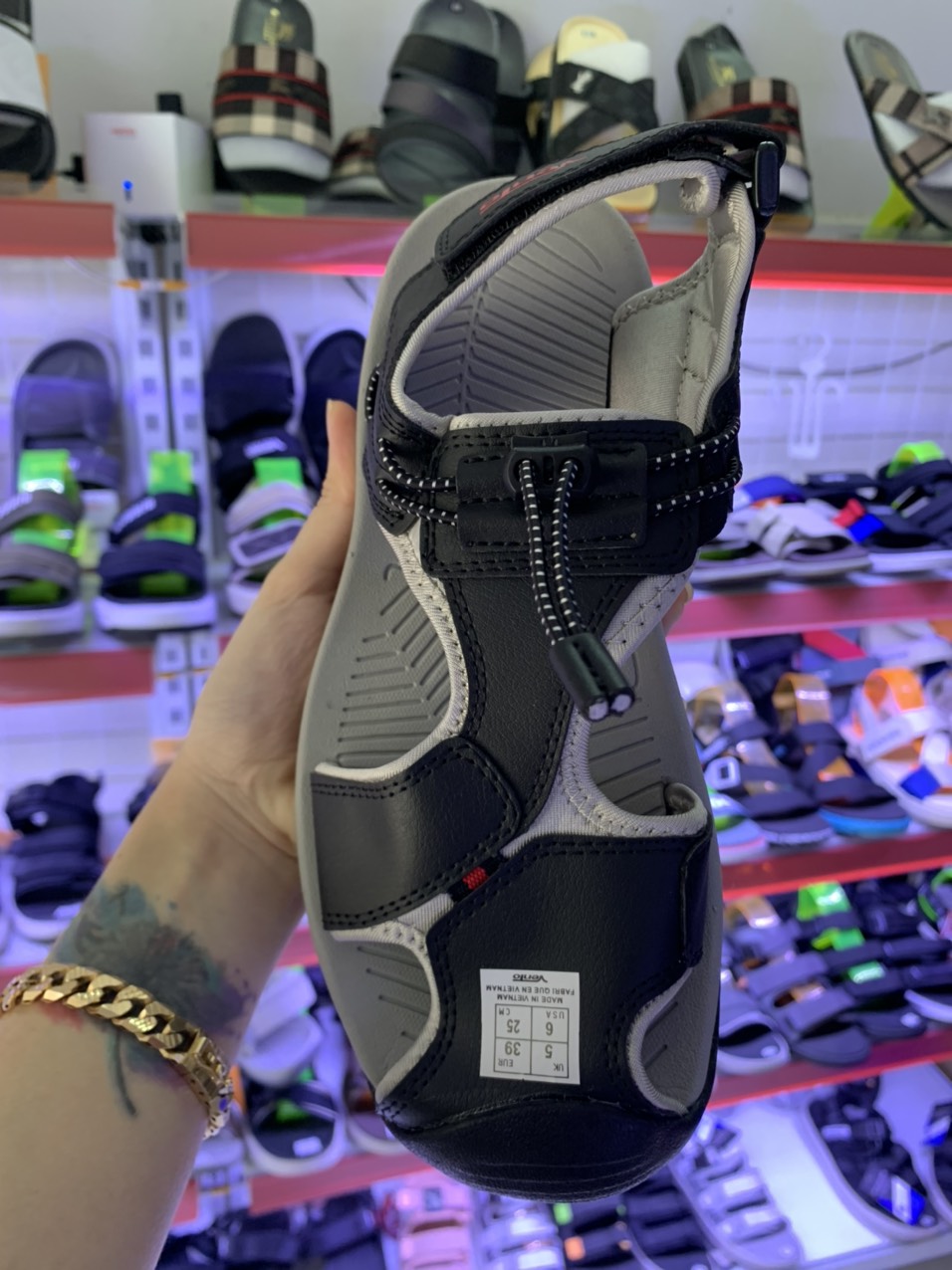 Giày Sandal TREKKING Nam chuyên dụng cho đi phượt leo núi NV7609