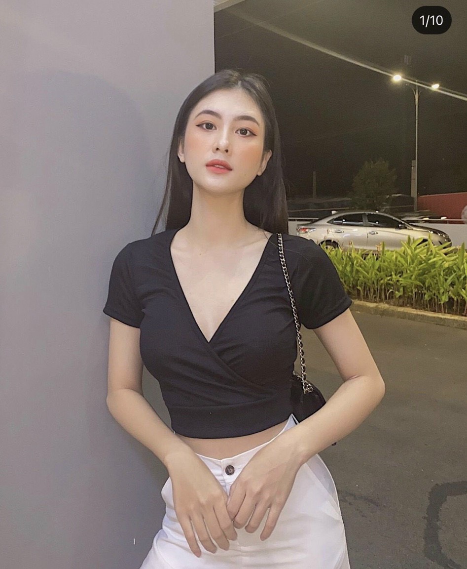 Áo Croptop Thun Gân Cổ V Tay Ngắn A5178