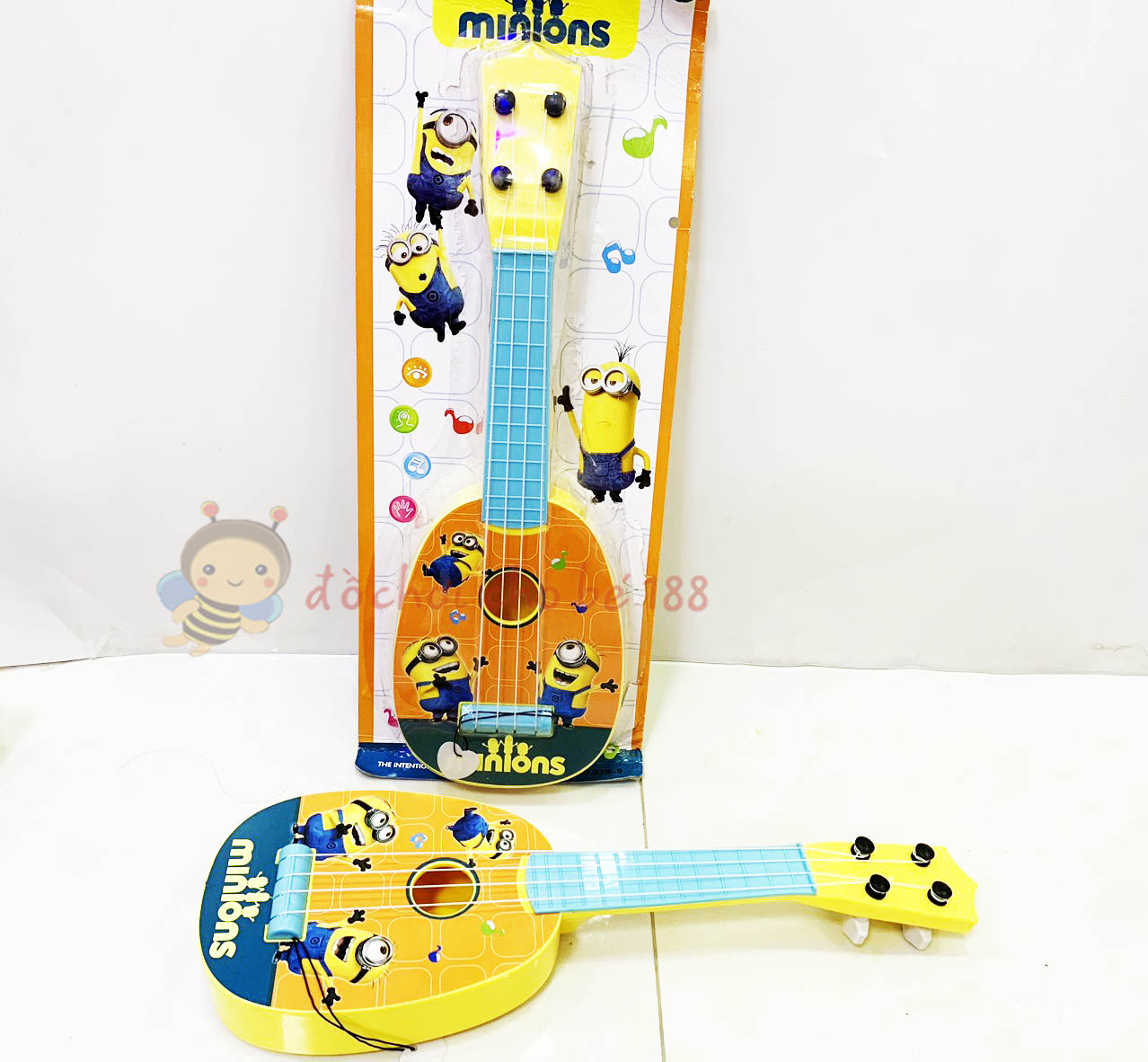 Đồ chơi đàn ghita dùng pin, đàn elsa có nhạc đèn, đàn minion dây không pin
