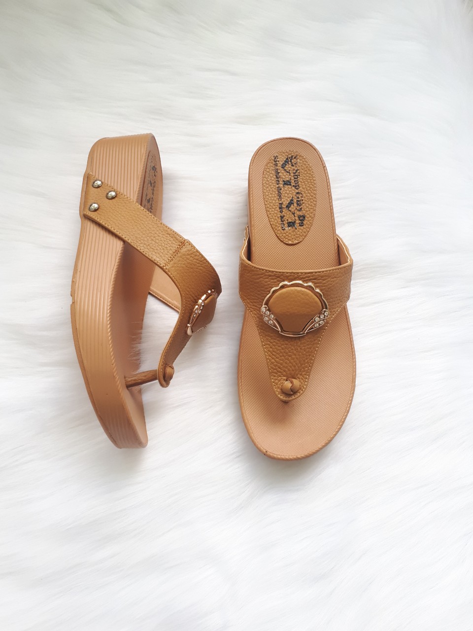 Dép kẹp nữ đế xuồng da bò thật cao cấp VI VI D057