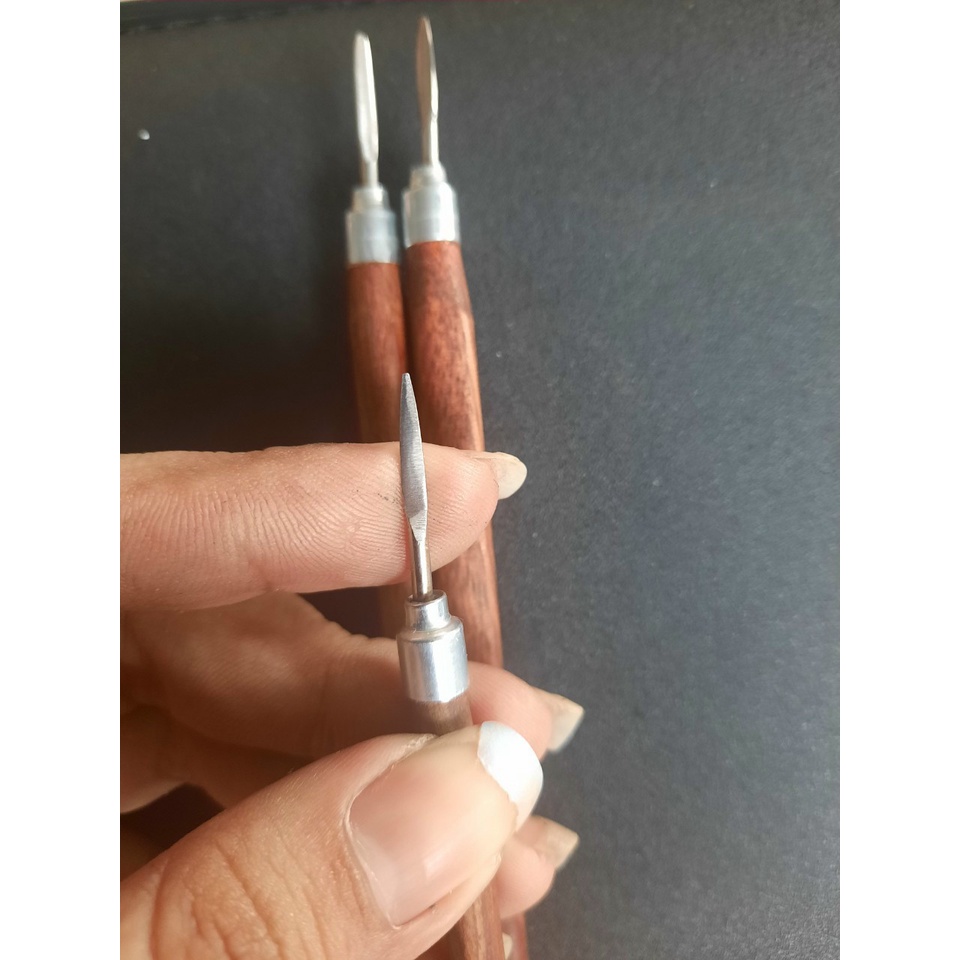 cây lấy khoé móng cán gỗ chuyên dụng nail