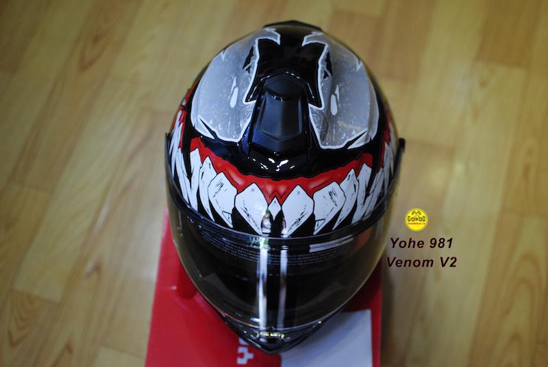 Mũ fullface YOHE 981 lên Venom V2