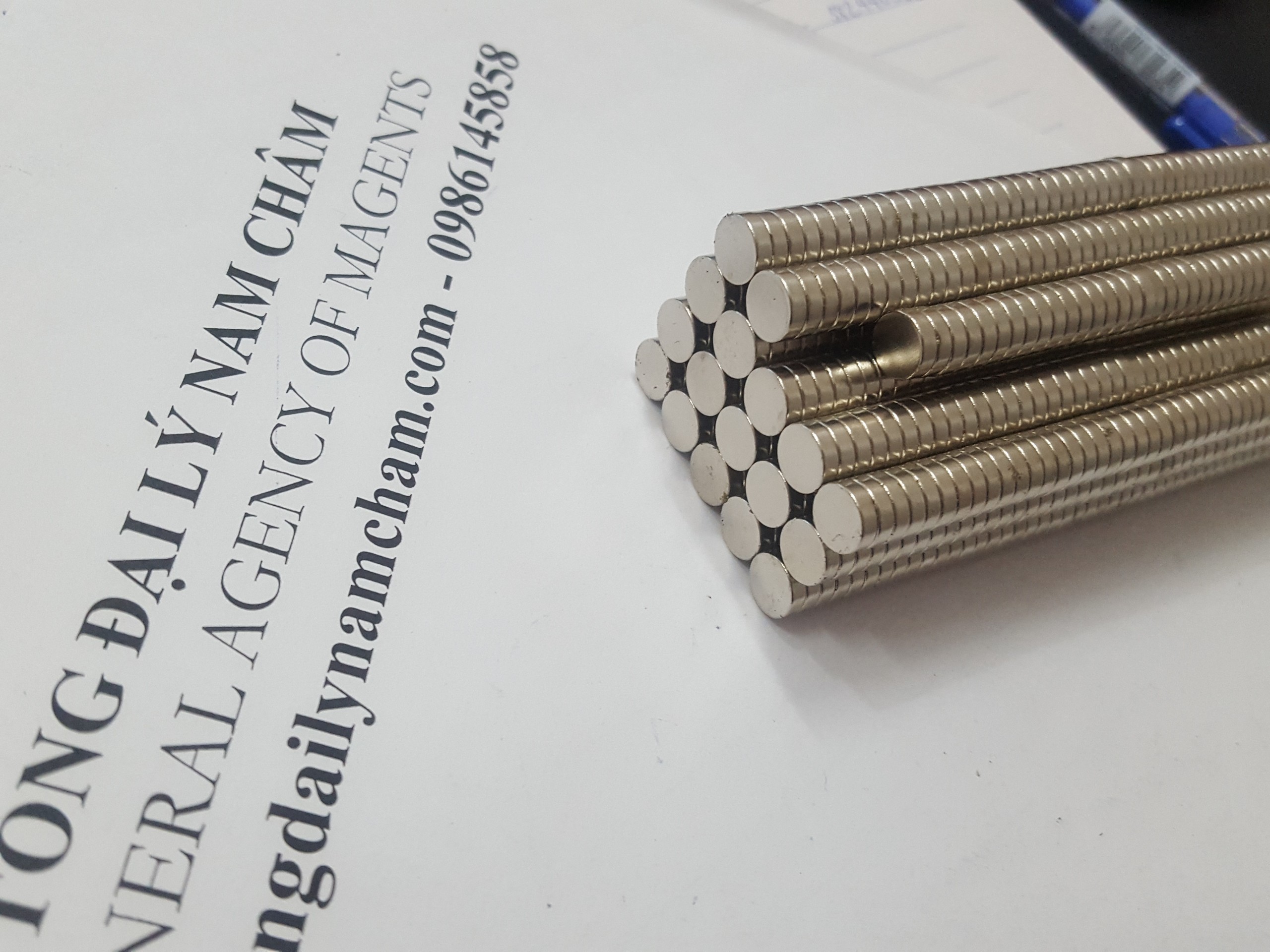 50 viên Nam châm trắng đất hiếm 8x2mm