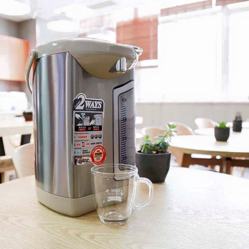 Bình Thủy Điện Lock&Lock EJK582BEG (5L) Bình Thủy Điện Lock&Lock 5 Lít EJK582BEG  Bình thủy điện Lock&Lock EJK582BEG - 5L  Bình thủy điện Lock&Lock Chính Hãng, Giá Rẻ Tháng 9/2022  Bình Thủy Điện Lock&Lock EJK582BEG 5L Bảo Hàng Chính Hãng