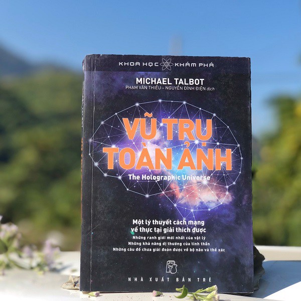Sách NXB Trẻ - VŨ TRỤ TOÀN ẢNH