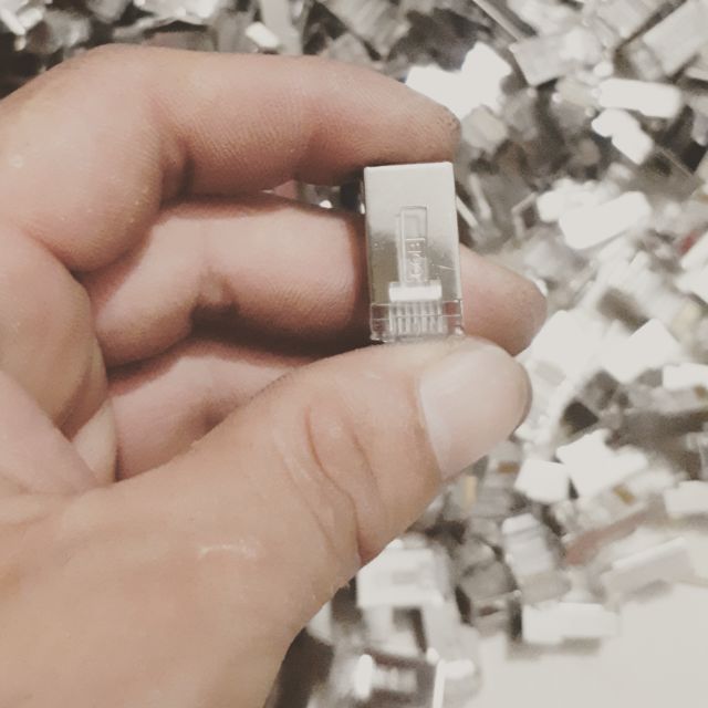 Đầu mạng RJ45 hộp 100 hạt (Bọc sắt) chống nhiễu