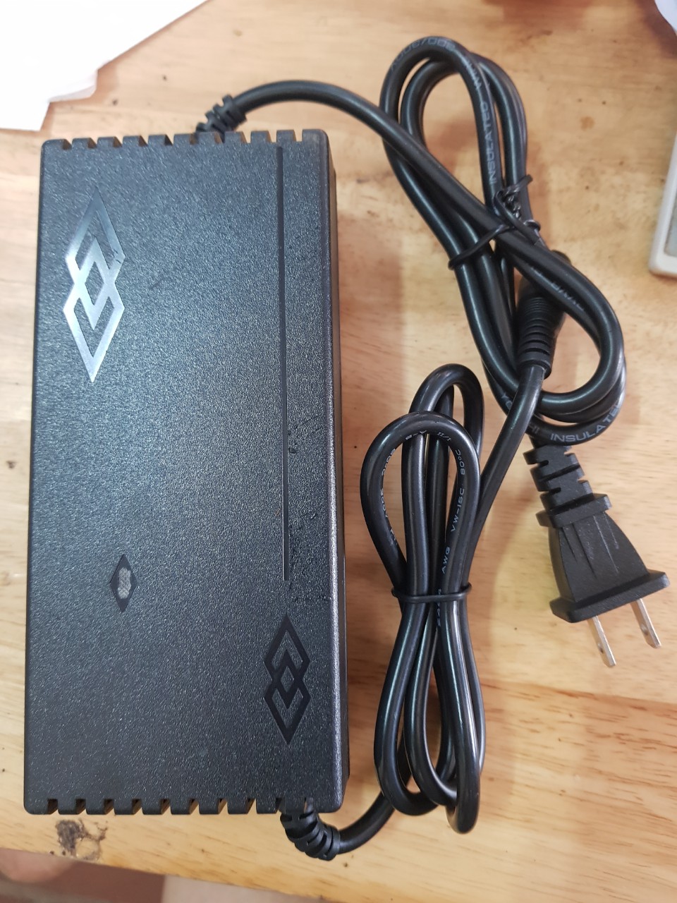 Bộ sạc pin Lithium 14.6V 5A , 10A - Sạc ổn áp