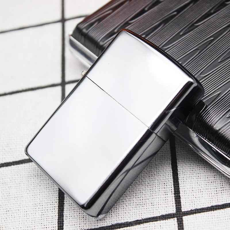 Hộp Quẹt Zippo Trơn Bóng Trắng Bạc