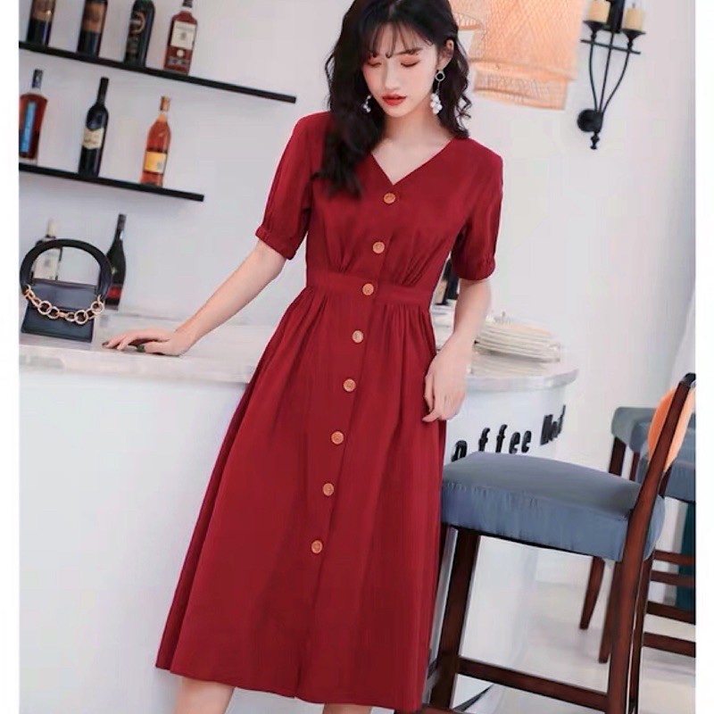 Đầm đỏ cổ V form dài