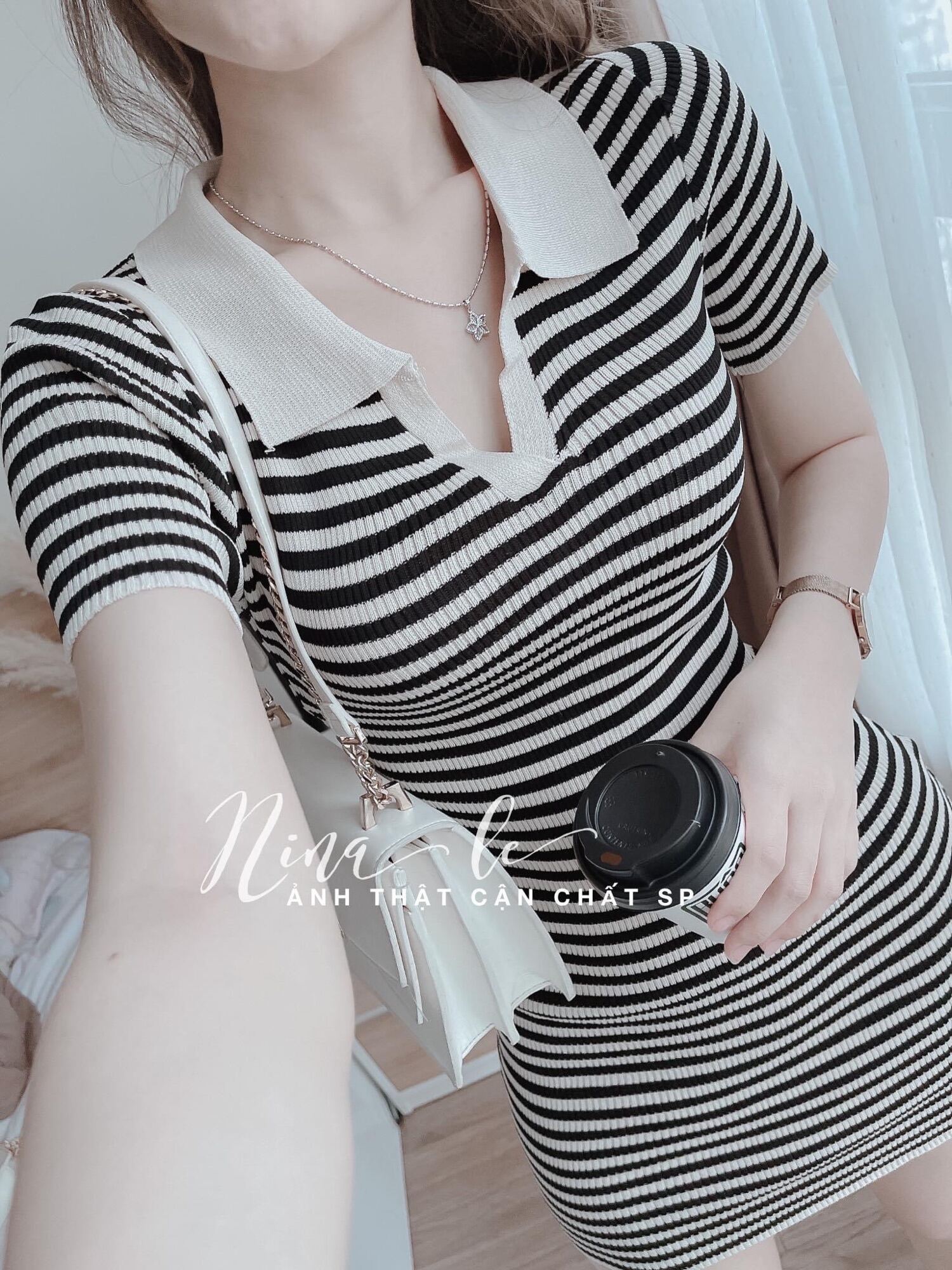 Đầm Gân Body Sọc Cổ Bẻ Xẻ V