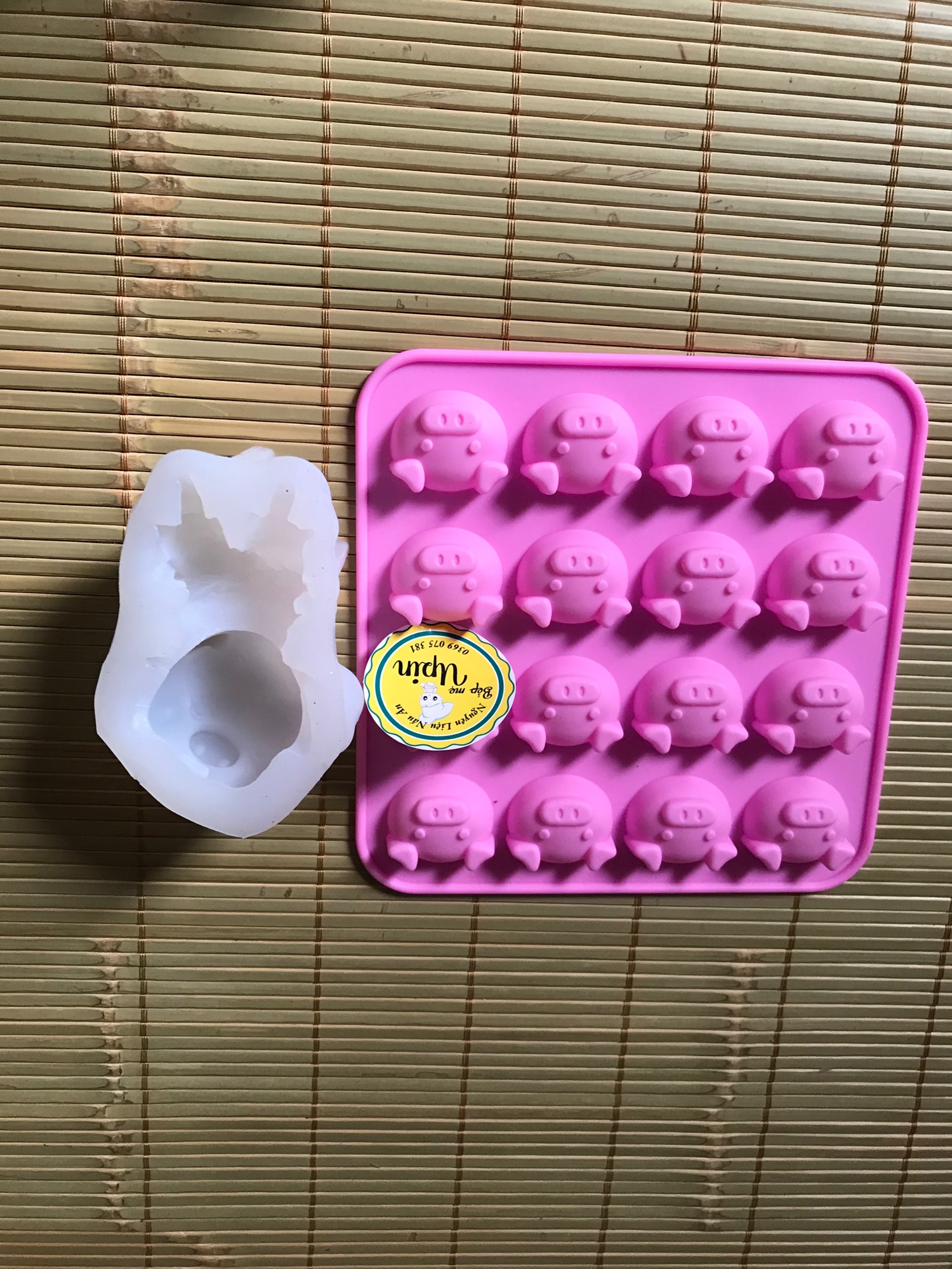 Conbo khuôn heo và mặt heo silicon
