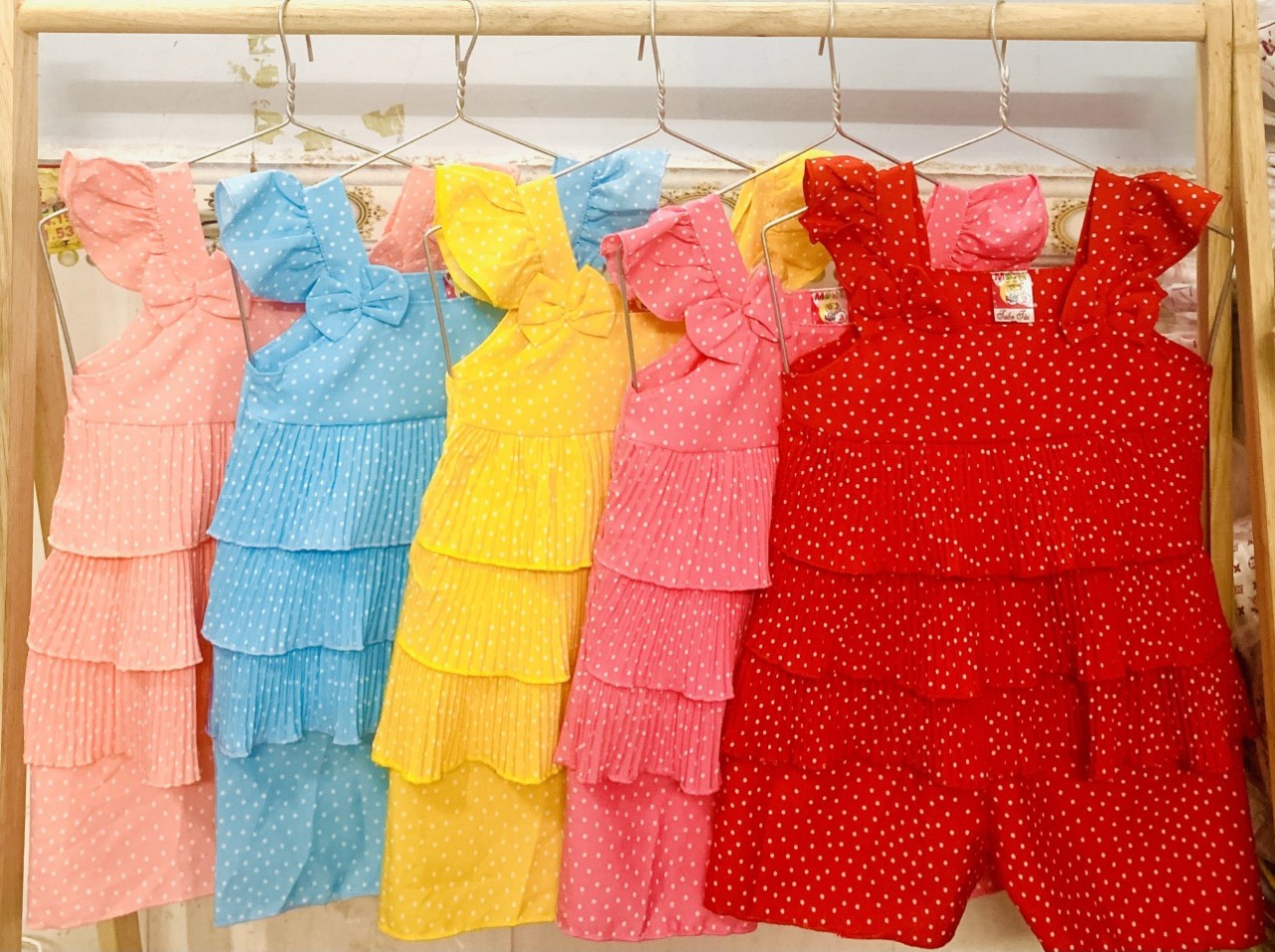 Bộ Lụa Cánh Tiên Phối Nơ Bé (6-18kg) (Giao màu ngẫu nhiên)