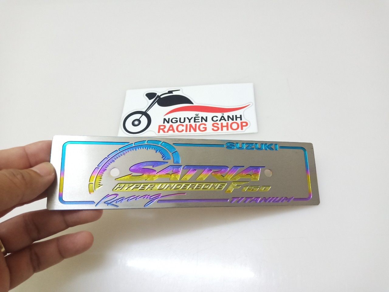 bản tên xe satria chữ Titan