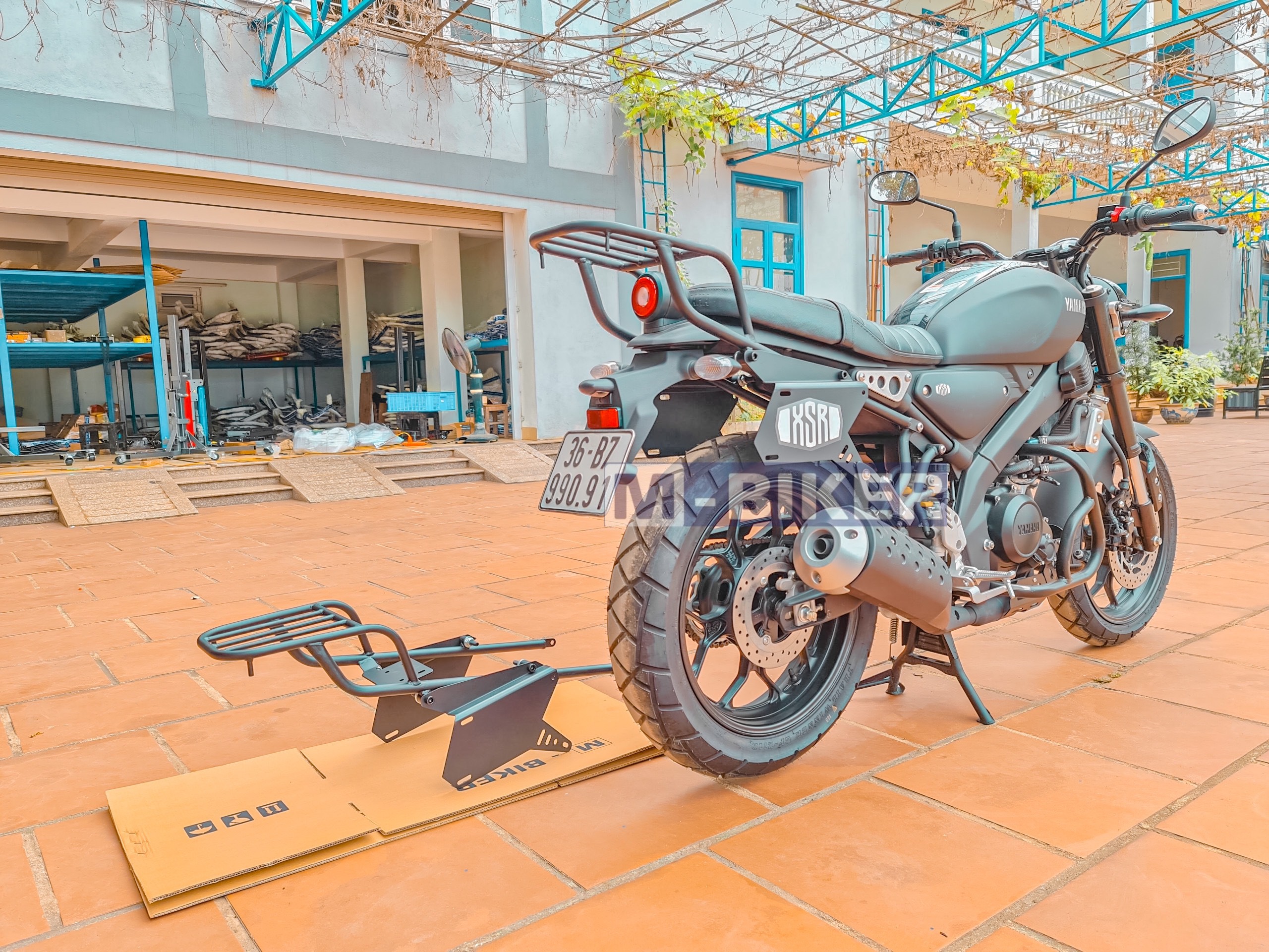 Ốp hông baga cho xe YAMAHA XSR155