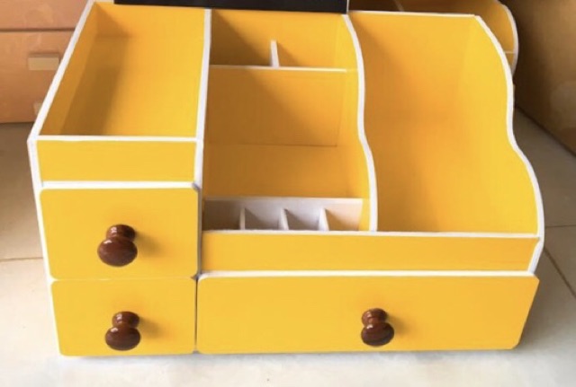 Kệ đựng mỹ phẩm size đại núm gỗ