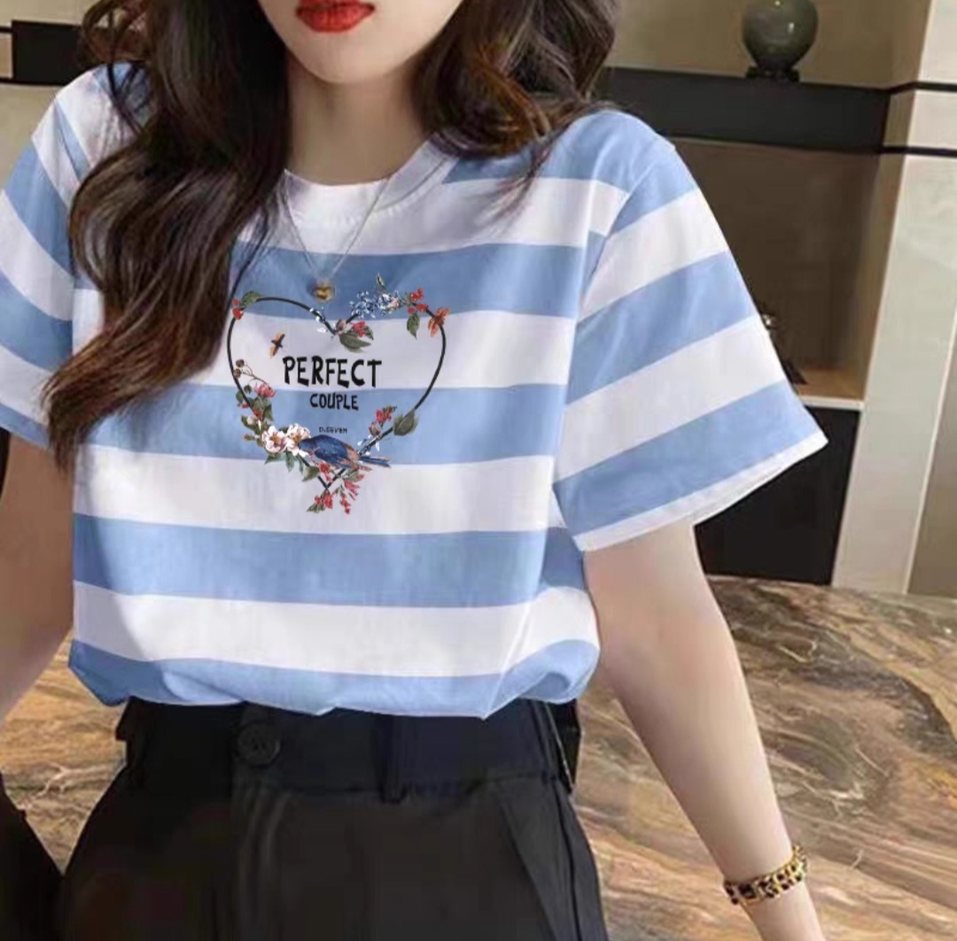 Áo thun kẻ sọc ngang trái tim T043