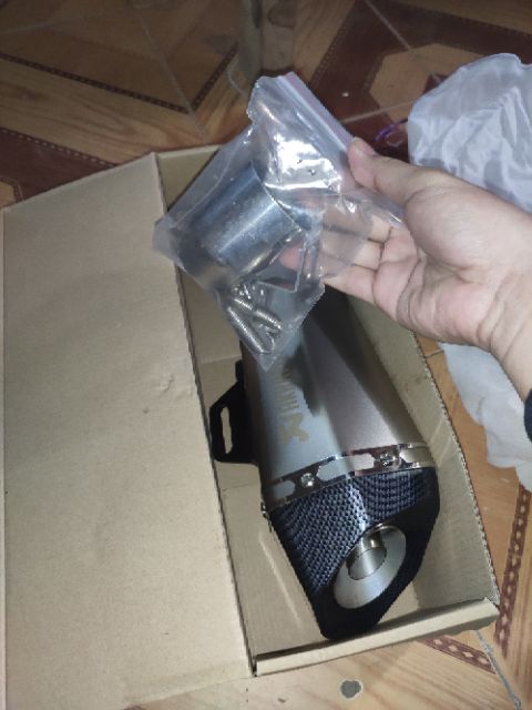 Pô Akrapovic đùi gà cao cấp [MÀU XÁM BẠC,ĐEN, TITAN]