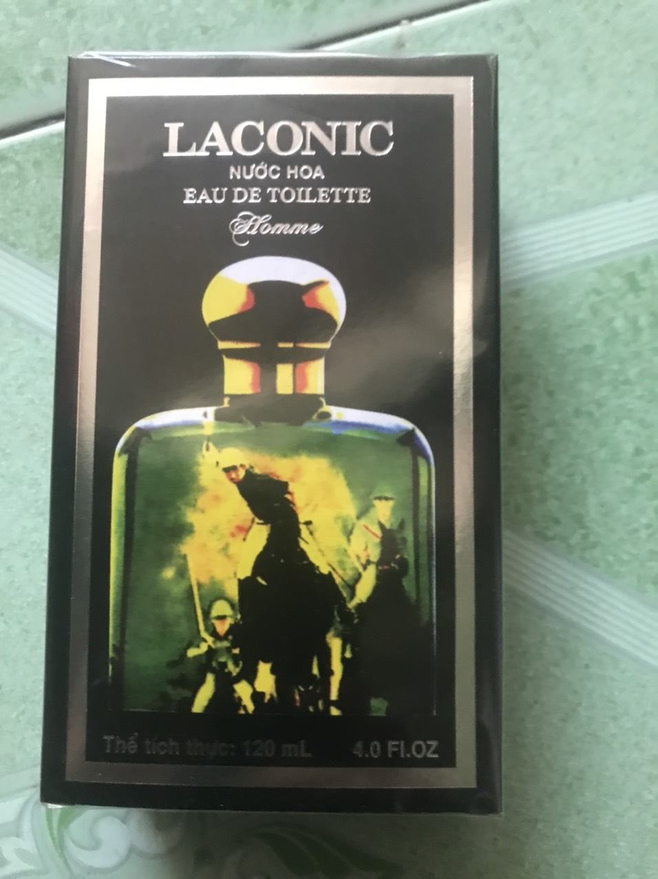 Nước hoa LACONIC chai 120ml
