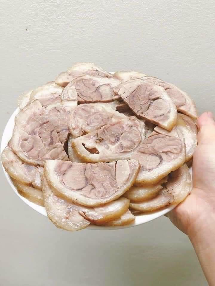 Giò heo rút xương 1kg (giao tphcm)