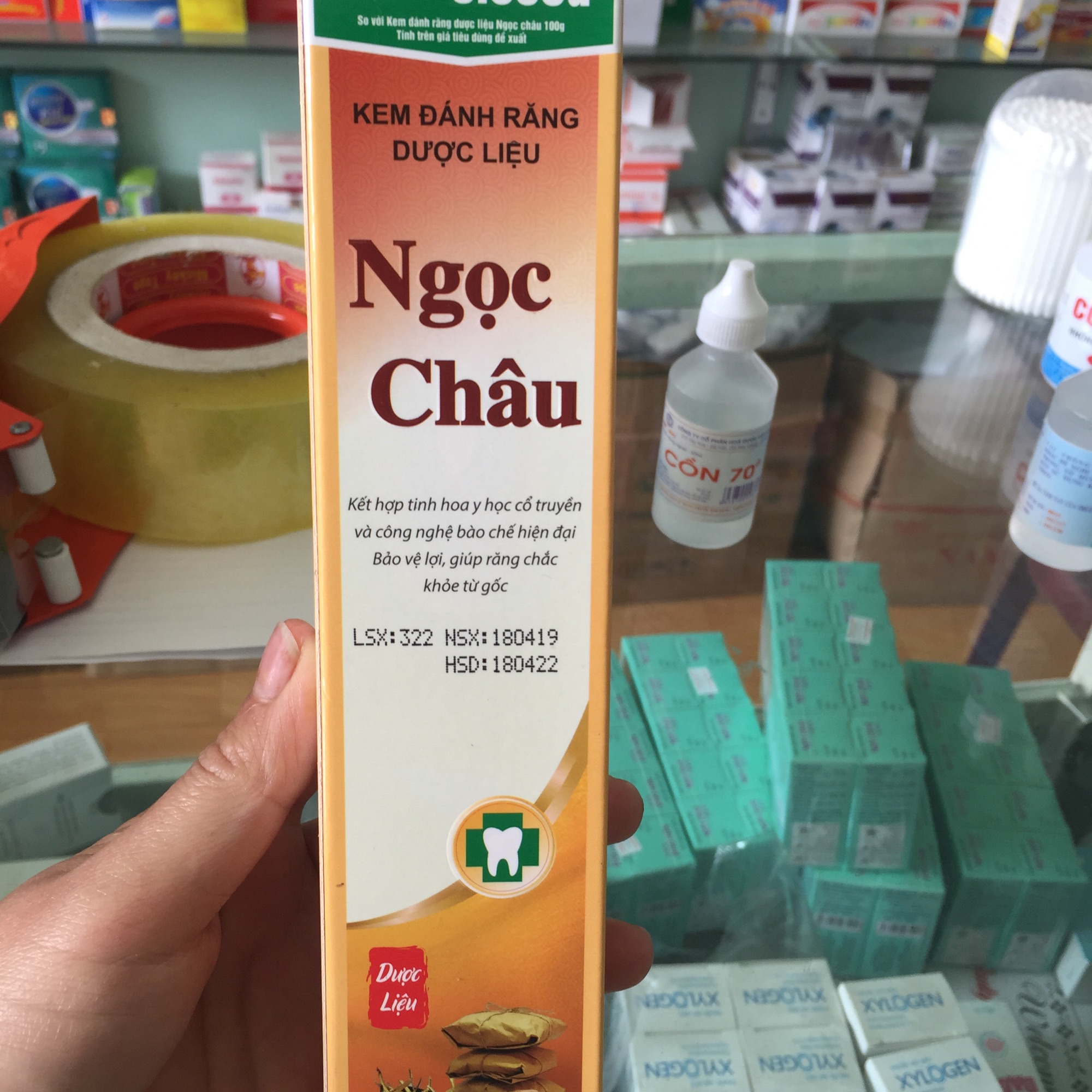 Kem đánh răng dược liệu Ngọc Châu 125gr