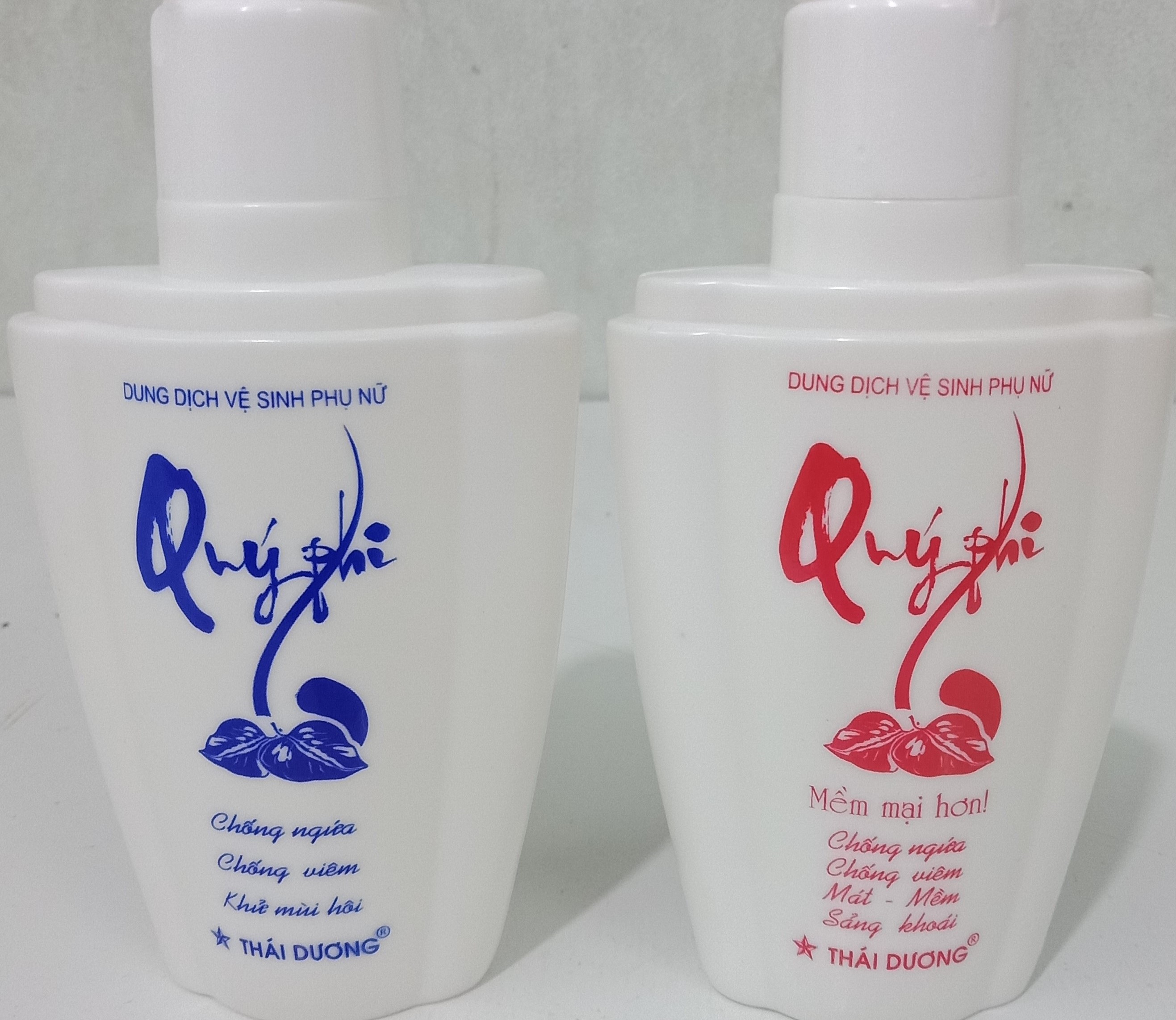 Dung dịch vệ sinh phụ nữ Qúy Phi Xanh Sao Thái Dương ( 120ml)