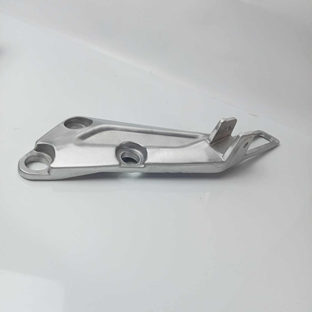 Gác chân sau xe Wave zx / Wave thái / Wave alpha [ XẢ KHO ] gác chân sau wave alpha nhỏ đời 1997 đến 2006