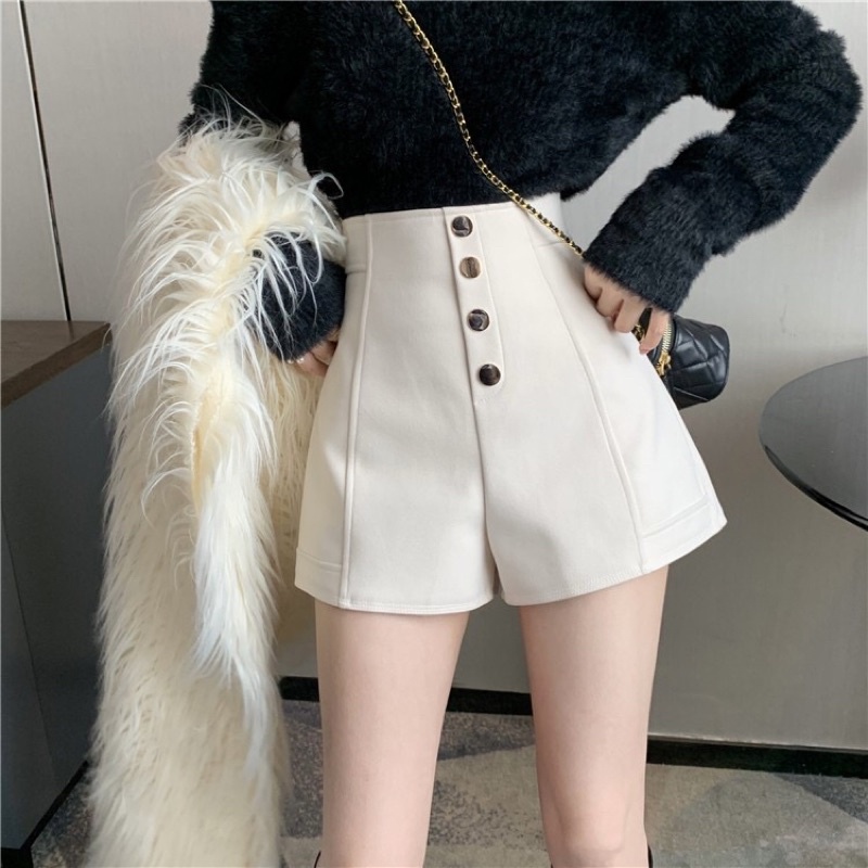 Quần Short Cạp Cao 4 Cúc Siêu Xinh