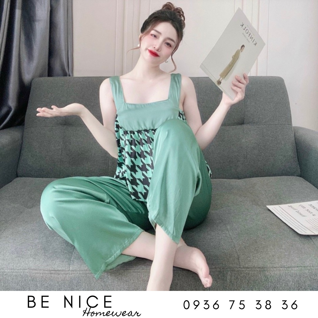 Set lụa dài mặc nhà cổ vuông bản to