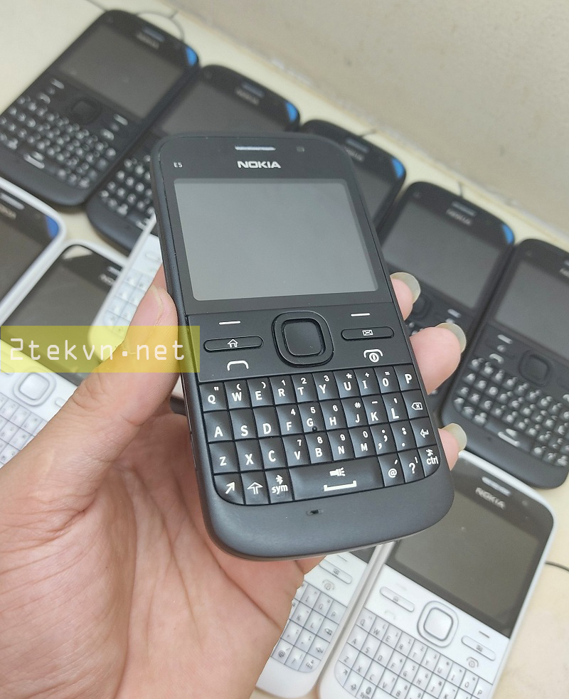 [HÀNG CHÍNH HÃNG] Điện thoại nokia e5-00 24 ký tự cổ phổ thông giá rẻ