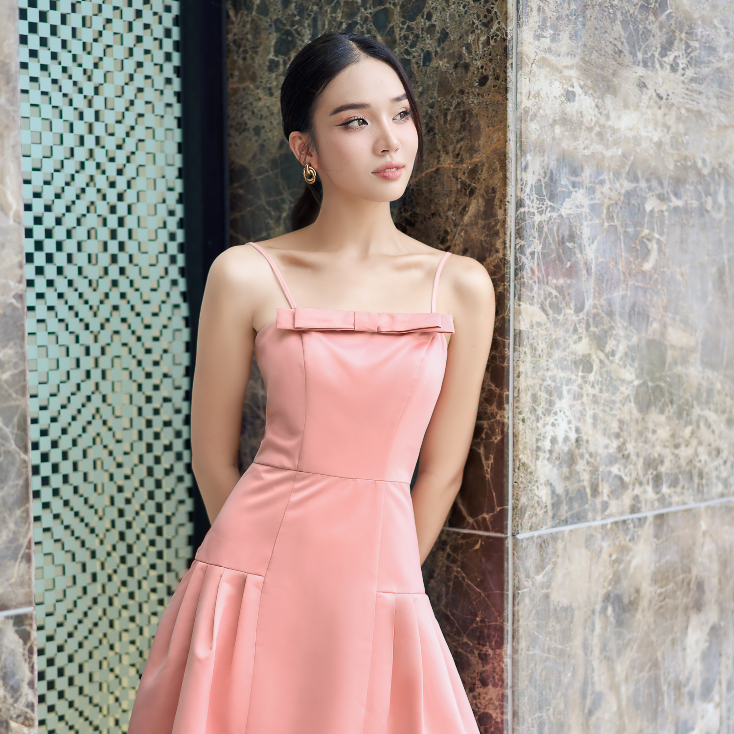 Đầm midi xòe phi tapta phối nơ Maybi