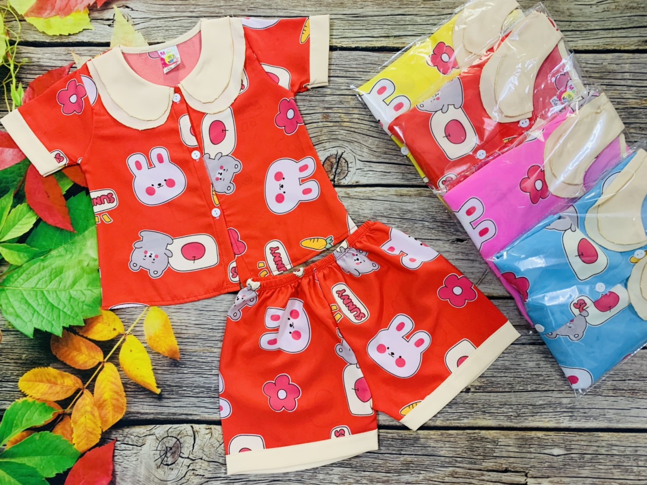 Bộ Lụa Tay Ngắn Cổ Sen Bé (6-18kg) (giao họa tiết và màu ngẫu nhiên)