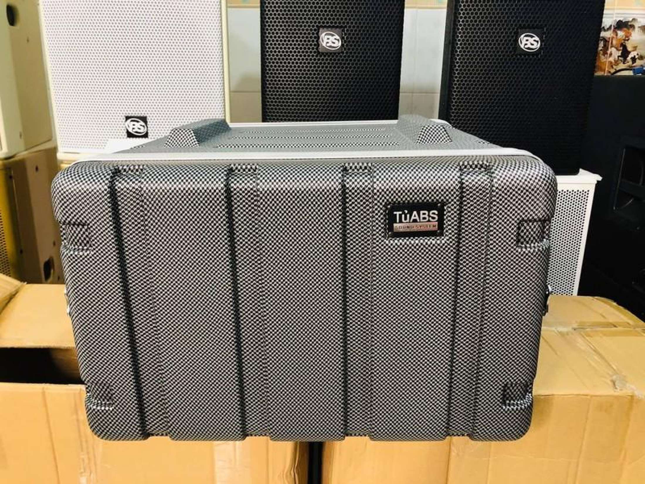 [HCM]Tủ đựng âm thanh nhựa Abs 6U cao cấp siêu bền