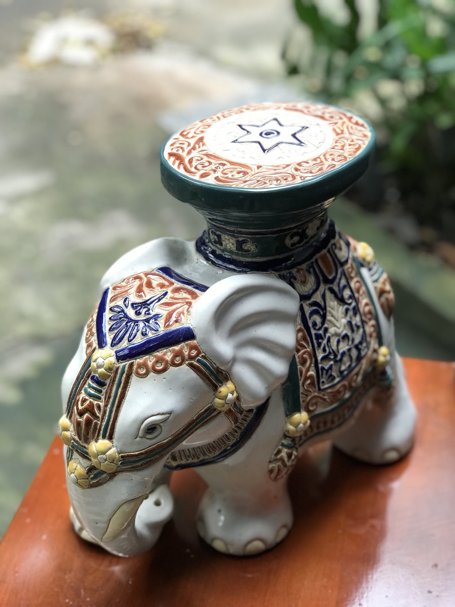 ĐÔN VOI BƯỚC ĐI GỐM SỨ NAM BỘ