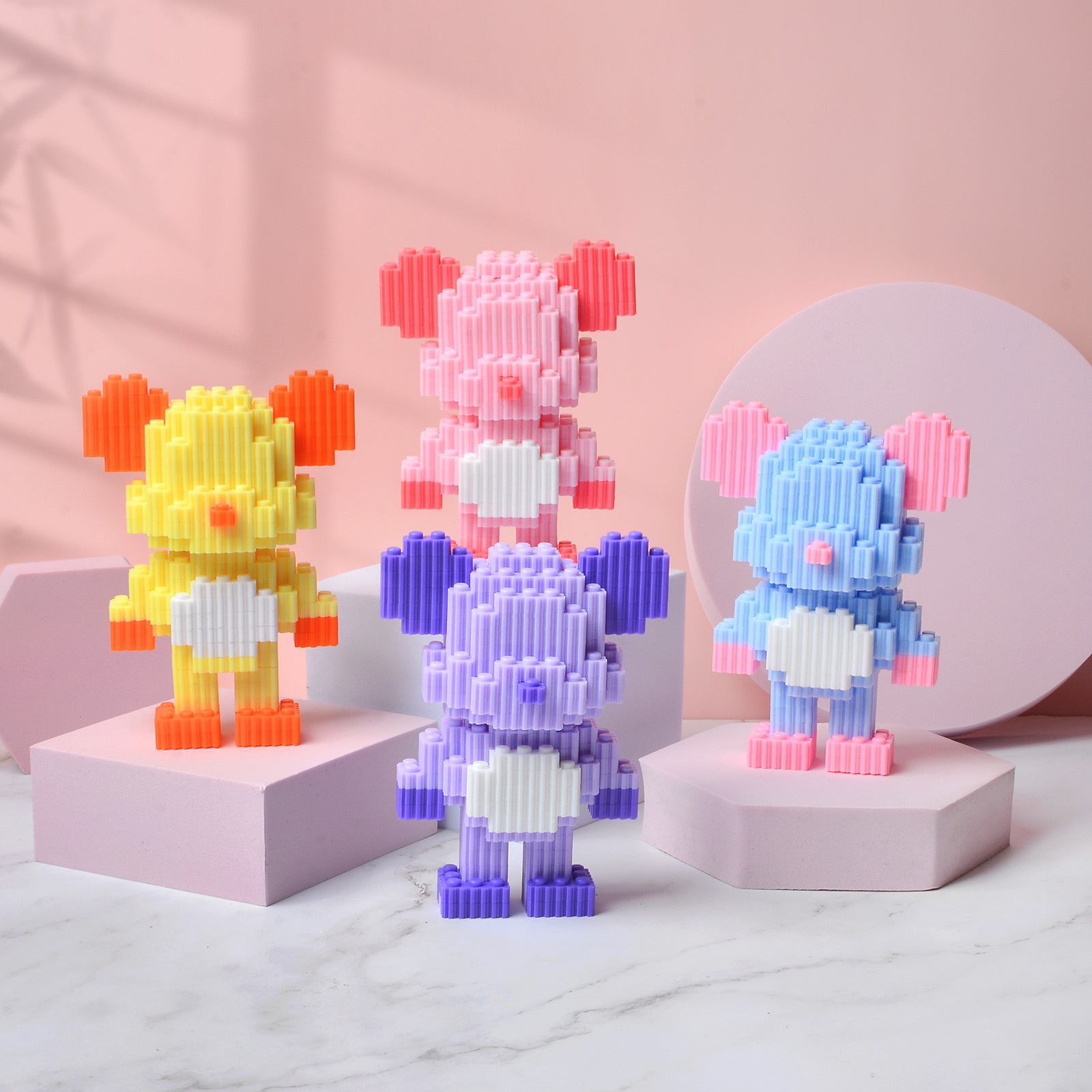 [HCM] Đồ chơi mô hình  mini Gấu Bearbrick Doraemon gấu dâu losto hồng 3D size 12cm lắp ráp xếp hình bear brick mini 3D dễ thương