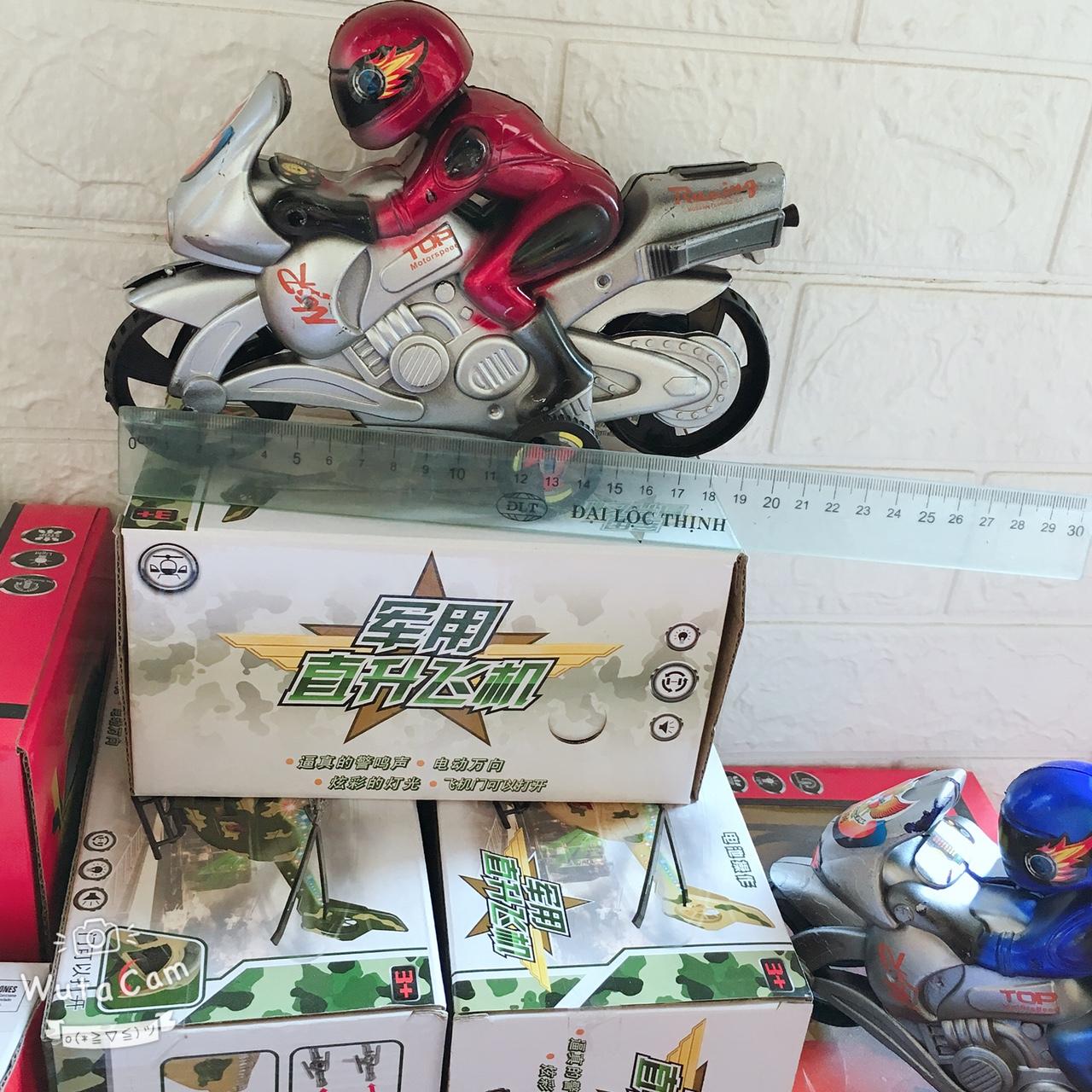 ĐỒ CHƠI ĐUA XE PHÂN KHỐI LỚN GIẬT DÂY