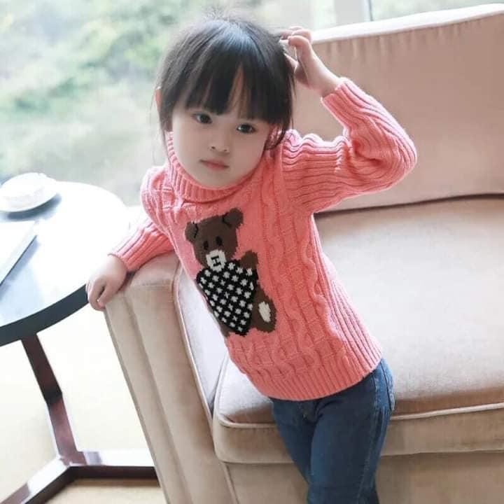 áo len thừng cổ lọ in hình gấu cho bé