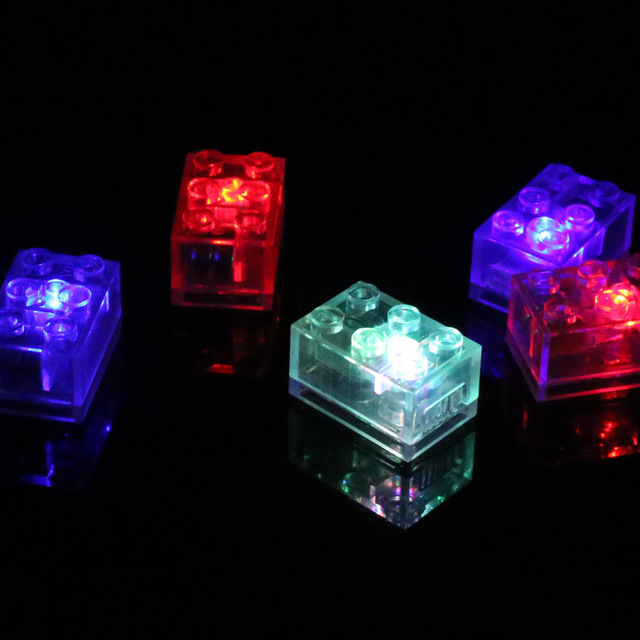 Set 2 mảnh đồ chơi lego phát sáng đèn led 2x3