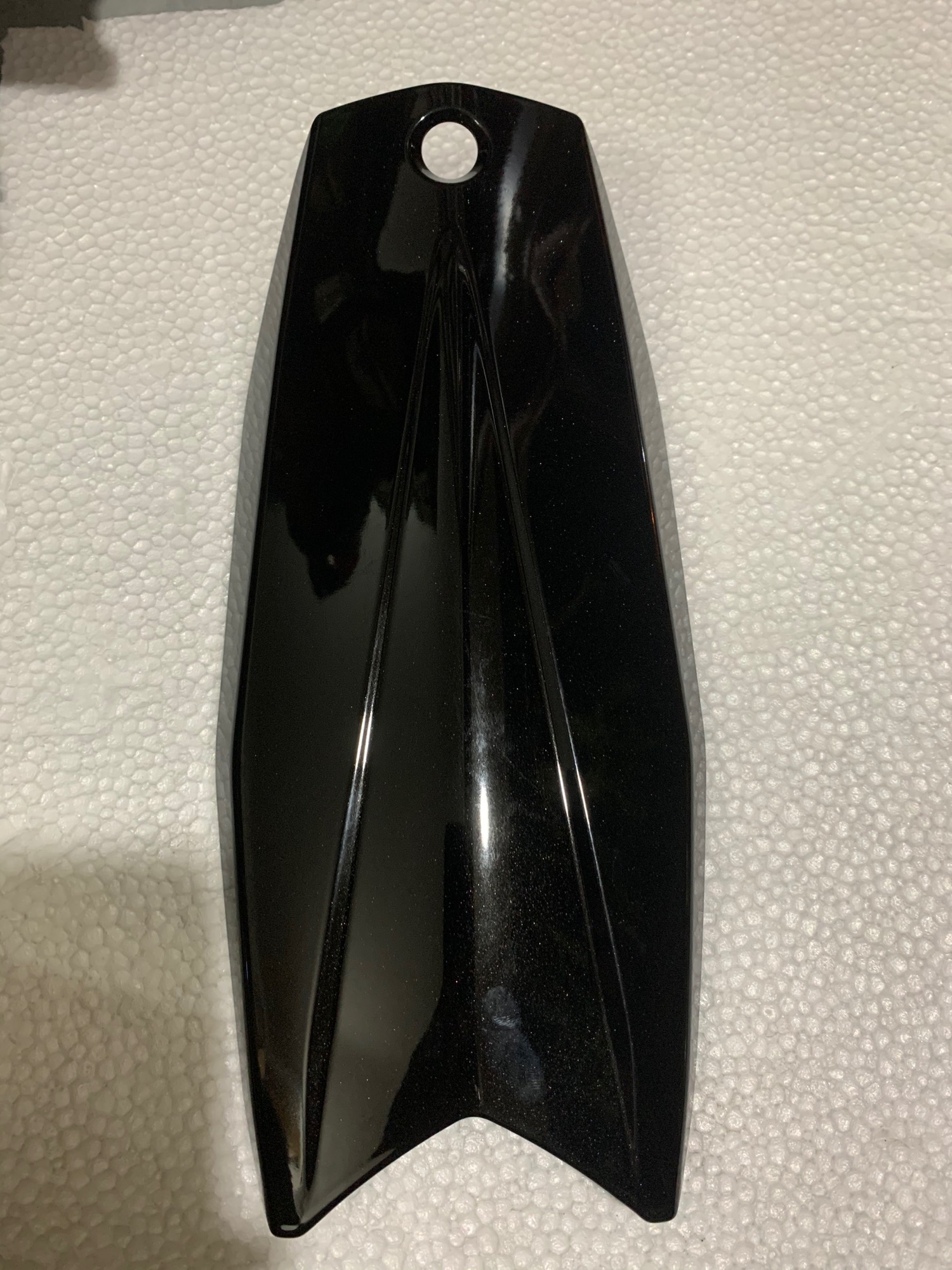 Nắp cốp trên đen bóng suzuki Satria fi - Raider fi suzuki indonesia