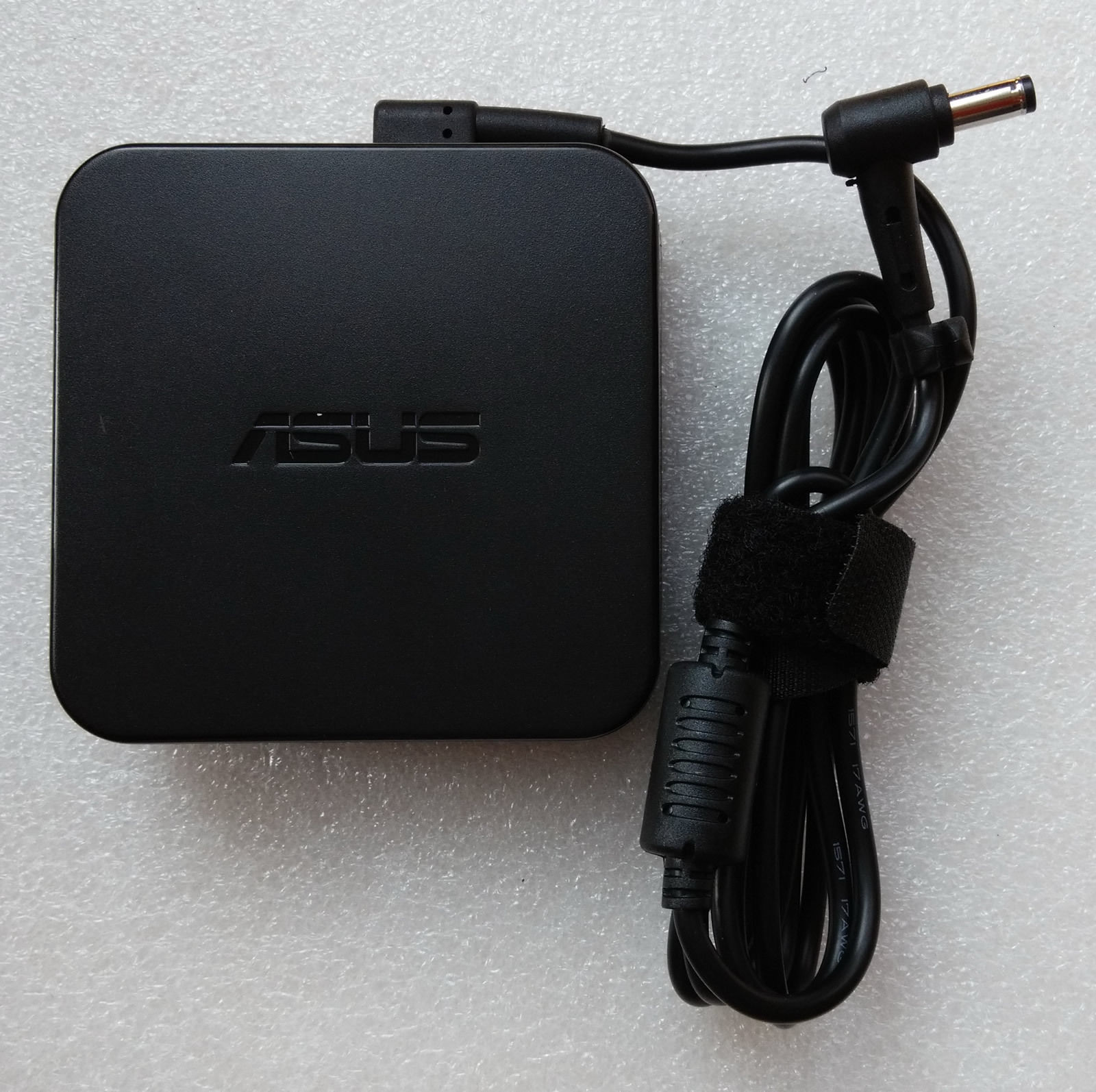 Sạc laptop asus 19v-4.74a chân cắm 5.5mm*2.5mm – zin - hàng mới 100%