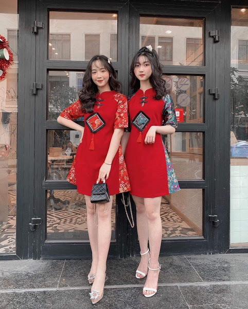 Đầm đỏ sườn xám phối gấm hoa cao cấp